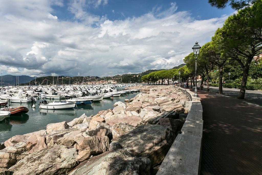 Al Molo Sea View Rooms Lerici Exterior photo