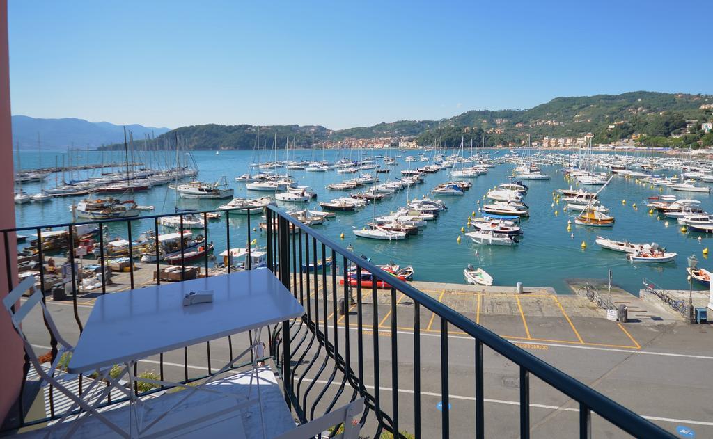 Al Molo Sea View Rooms Lerici Exterior photo