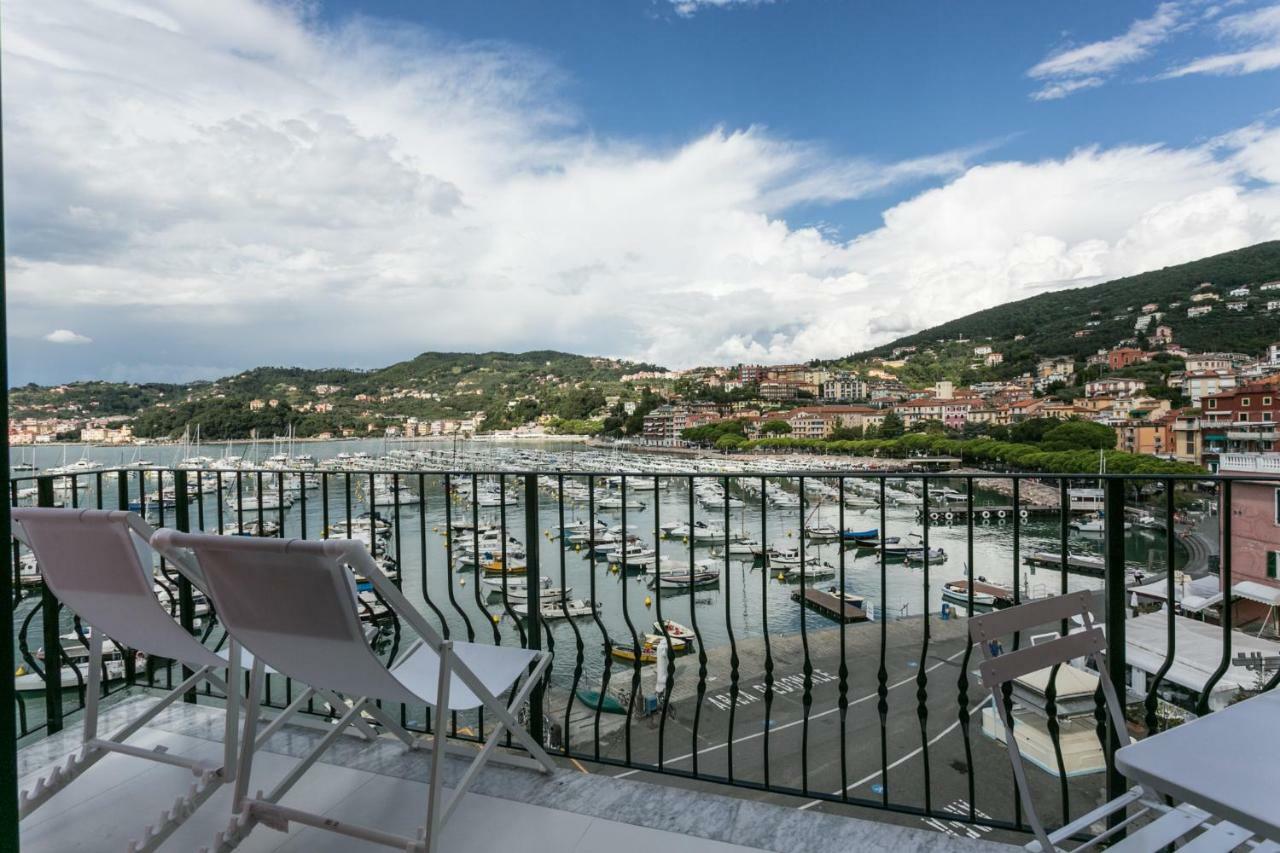 Al Molo Sea View Rooms Lerici Exterior photo